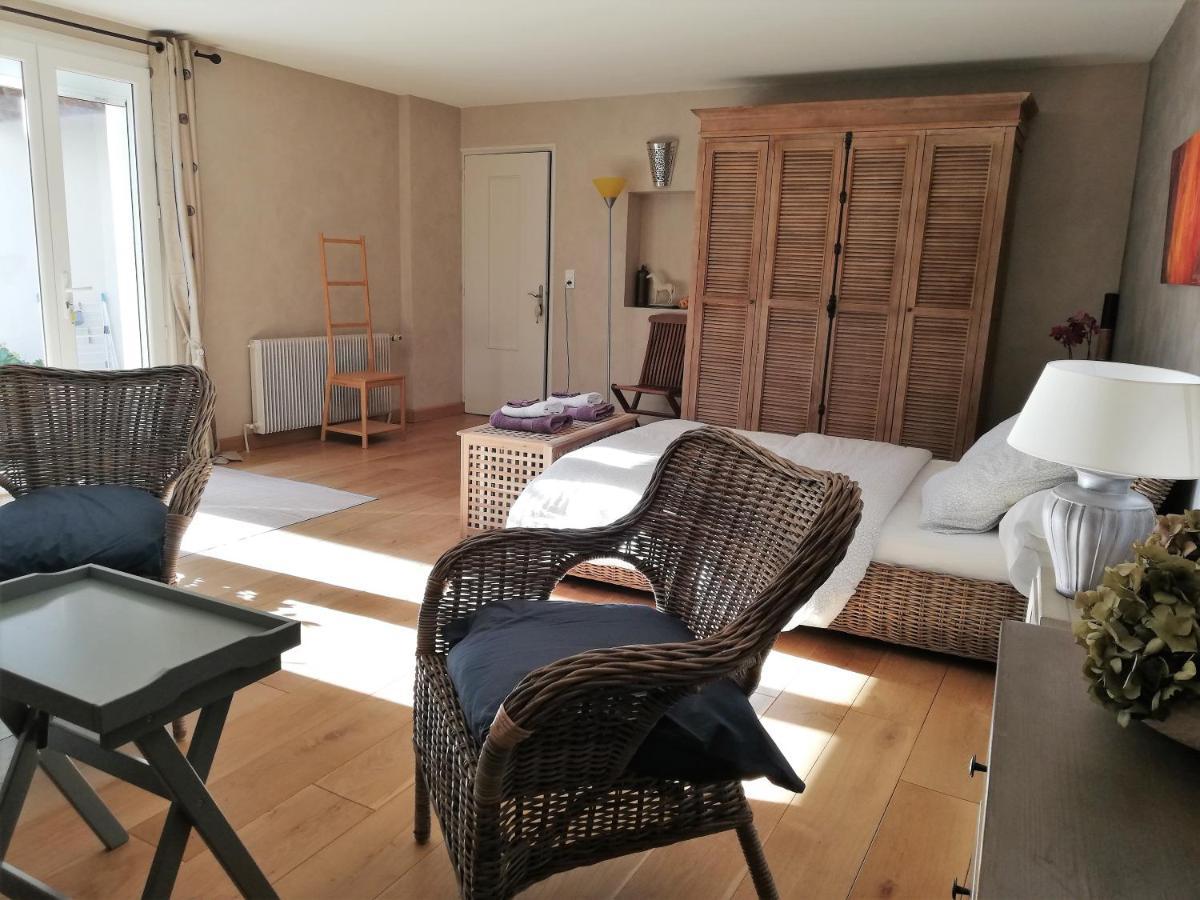 La Goutadou Bed and Breakfast Cabannes Εξωτερικό φωτογραφία