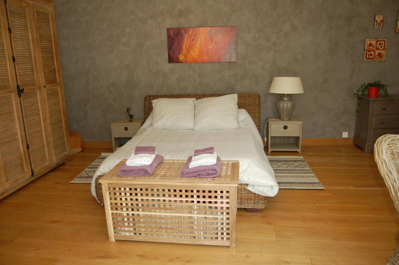 La Goutadou Bed and Breakfast Cabannes Εξωτερικό φωτογραφία