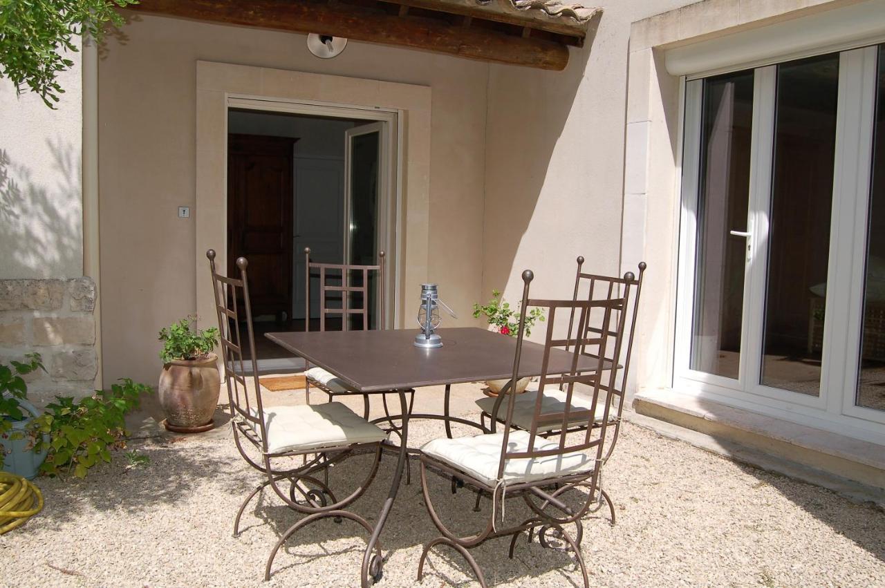 La Goutadou Bed and Breakfast Cabannes Εξωτερικό φωτογραφία