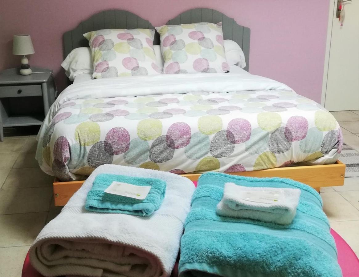 La Goutadou Bed and Breakfast Cabannes Εξωτερικό φωτογραφία
